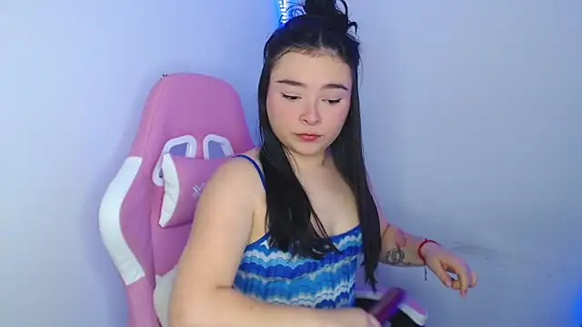 nahia  2 online show from 12/15/25, 07:41