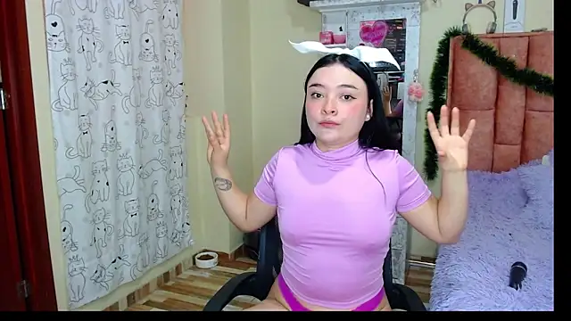 Snapshot of nahia__2 chatting on 12/19/24, 05:50 nahia 2 online show from 12/19/24, 05:50
