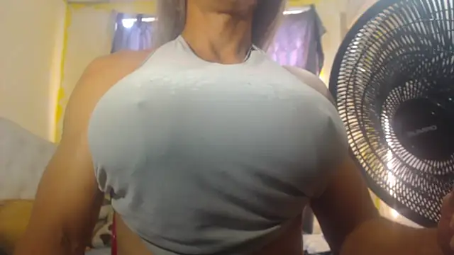 DanielaMuscleTS online show from 12/16/25, 07:40