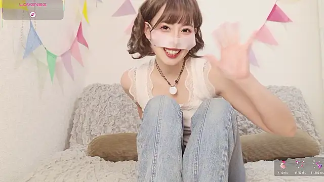 Snapshot of A33-asami chatting on 06/22/26, 01:33 A33-asami online show from 06/22/26, 01:33