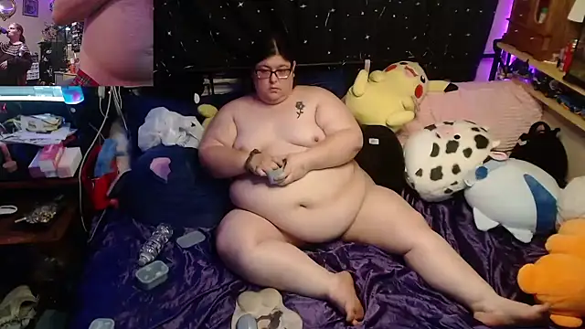 Snapshot of yoursexything79 chatting on 11/29/25, 03:39 yoursexything79 online show from 11/29/25, 03:39