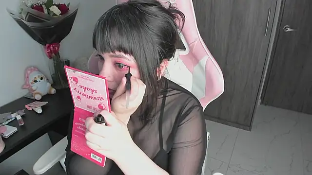 Snapshot of _hikaru_arimura chatting on 02/24/26, 02:01 hikaru arimura online show from 02/24/26, 02:01