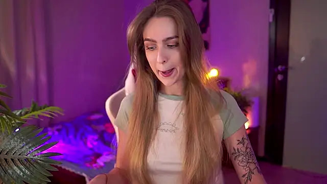 Kamila icee online show from 02/15/26, 08:30