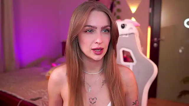 Kamila icee online show from 03/15/26, 09:11