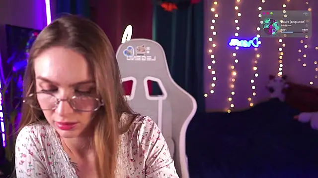 Kamila icee online show from 11/02/25, 08:36