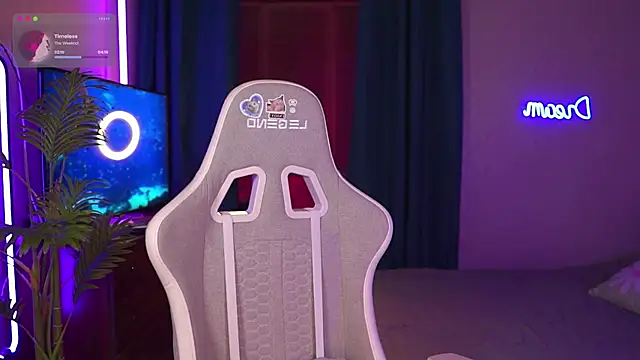 Kamila icee online show from 10/23/25, 07:01