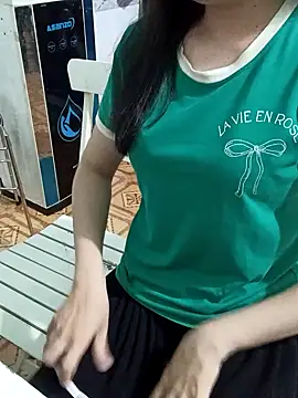 Snapshot of Ngocnhi2k chatting on 02/22/25, 04:51 Ngocnhi2k online show from 02/22/25, 04:51