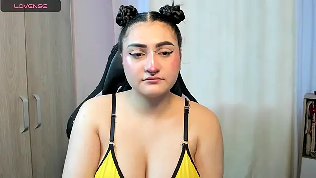 setzuna  online show from 11/09/25, 10:36