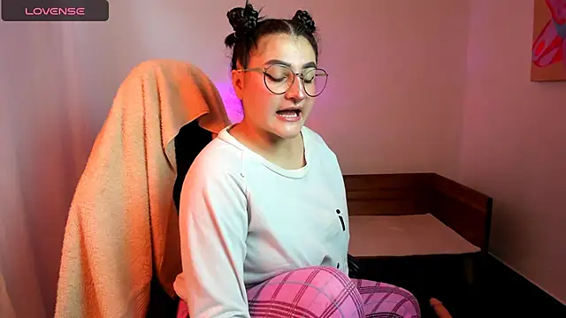 Snapshot of setzuna_ chatting on 02/18/26, 01:29 setzuna online show from 02/18/26, 01:29