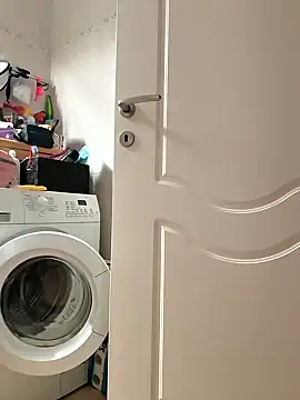 onbifeet online show from 10/31/25, 06:10