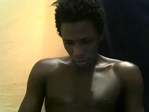 Bigras0011 online show from 05/31/26, 04:02