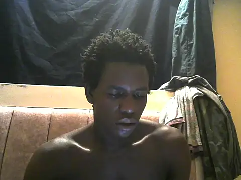 Bigras0011 online show from 07/05/26, 02:49