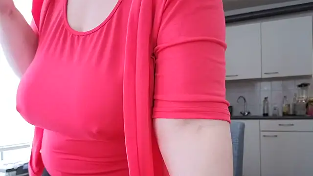 MilfGina online show from 02/12/26, 09:42