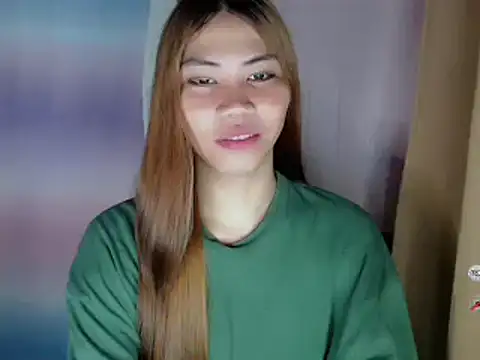 Snapshot of urfantacyjean chatting on 04/10/26, 02:18 urfantacyjean online show from 04/10/26, 02:18