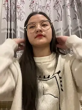 Snapshot of Krixxi22 chatting on 01/03/25, 04:16 Krixxi22 online show from 01/03/25, 04:16