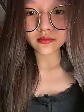 Krixxi22 online show from 10/20/25, 04:40