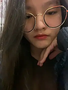 Snapshot of Krixxi22 chatting on 02/27/25, 03:37 Krixxi22 online show from 02/27/25, 03:37