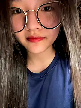 Krixxi22 online show from 11/30/25, 02:40