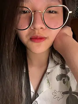 Krixxi22 online show from 11/06/25, 02:21