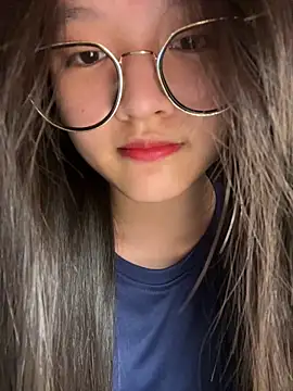 Krixxi22 online show from 12/19/25, 06:10