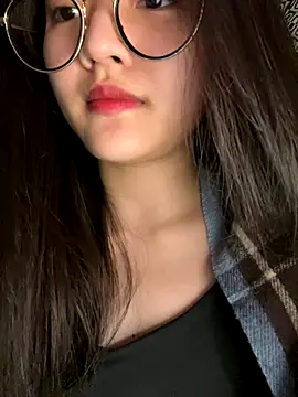 Krixxi22 online show from 10/22/25, 04:39