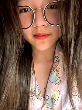 Krixxi22 online show from 12/02/25, 03:47