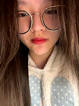 Krixxi22 online show from 11/18/25, 03:15