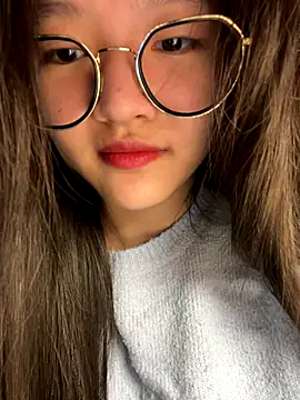 Krixxi22 online show from 11/28/25, 03:45