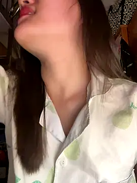 Krixxi22 online show from 11/04/25, 03:05