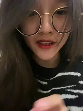 Snapshot of Krixxi22 chatting on 01/18/25, 04:10 Krixxi22 online show from 01/18/25, 04:10