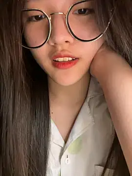 Krixxi22 online show from 11/20/25, 02:29