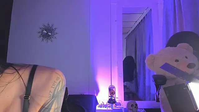 sam carsonx online show from 11/11/25, 08:36