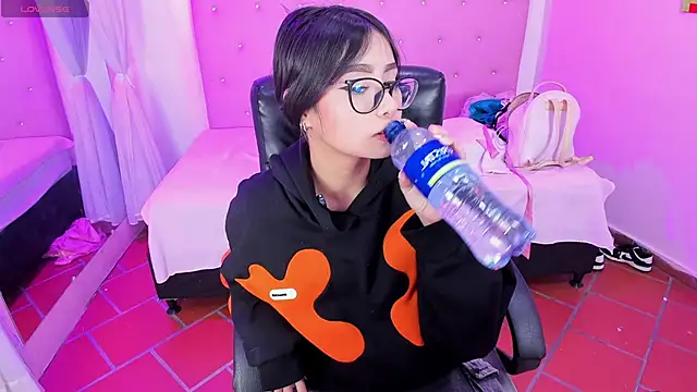 Ashlyeegray online show from 05/31/26, 05:46