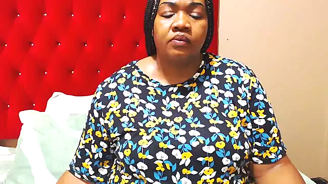 Snapshot of MIGHTYASSS chatting on 03/19/25, 05:52 MIGHTYASSS online show from 03/19/25, 05:52