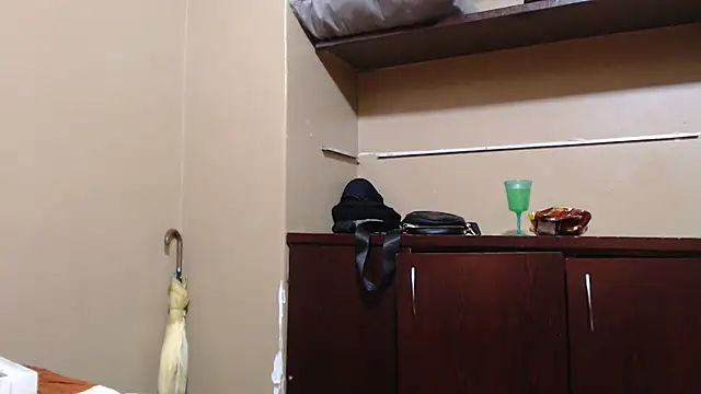 MIGHTYASSS online show from 12/21/25, 08:27