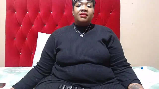 Snapshot of MIGHTYASSS chatting on 09/27/25, 06:08 MIGHTYASSS online show from 09/27/25, 06:08