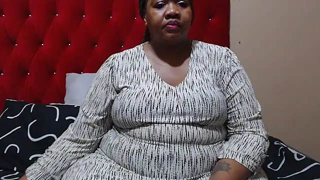 Snapshot of MIGHTYASSS chatting on 11/29/25, 06:13 MIGHTYASSS online show from 11/29/25, 06:13