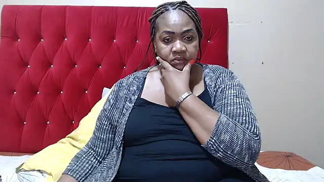 Snapshot of MIGHTYASSS chatting on 10/29/25, 05:39 MIGHTYASSS online show from 10/29/25, 05:39