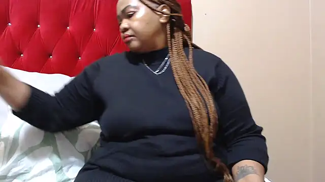 Snapshot of MIGHTYASSS chatting on 11/11/25, 06:08 MIGHTYASSS online show from 11/11/25, 06:08