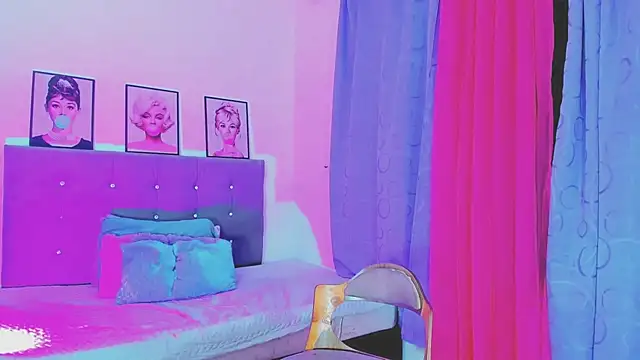 Snapshot of Kimberly_thompsom chatting on 01/23/25, 01:51 Kimberly thompsom online show from 01/23/25, 01:51