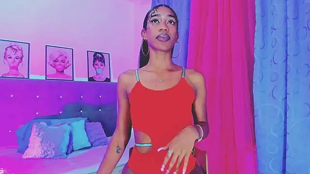 Snapshot of Kimberly_thompsom chatting on 01/31/25, 01:01 Kimberly thompsom online show from 01/31/25, 01:01