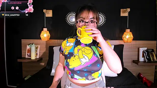 AnnaVictoria   online show from 03/14/26, 02:17