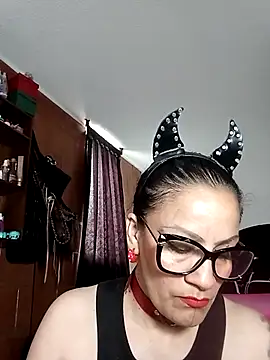 Taylor-hardcore online show from 04/10/26, 06:37