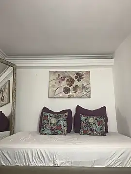 Snapshot of rubi_star chatting on 11/06/25, 05:28 rubi star online show from 11/06/25, 05:28