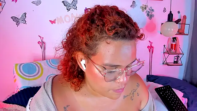 monicabbw  online show from 09/30/25, 12:27