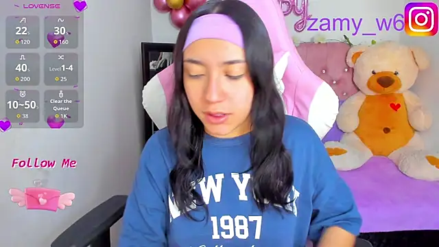 karla cute01 online show from 10/24/25, 10:14