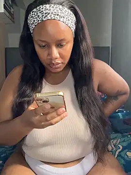 MimiCurves online show from 02/15/26, 11:42