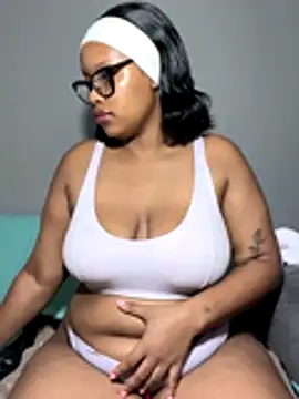 MimiCurves online show from 11/16/25, 06:56