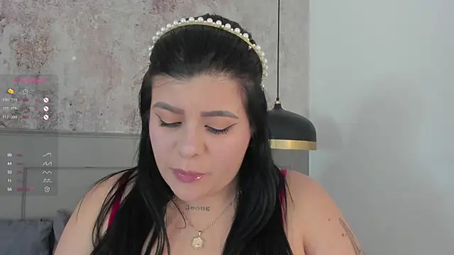 Snapshot of Scarlett_grey1 chatting on 02/07/25, 05:41 Scarlett grey1 online show from 02/07/25, 05:41