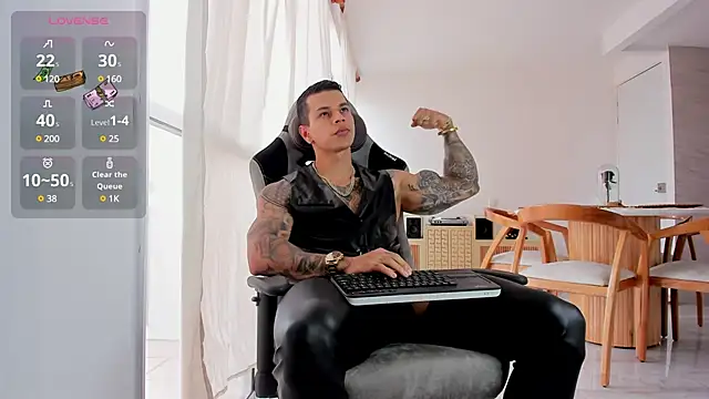 Snapshot of Aron_Dark chatting on 03/21/25, 10:06 Aron Dark online show from 03/21/25, 10:06